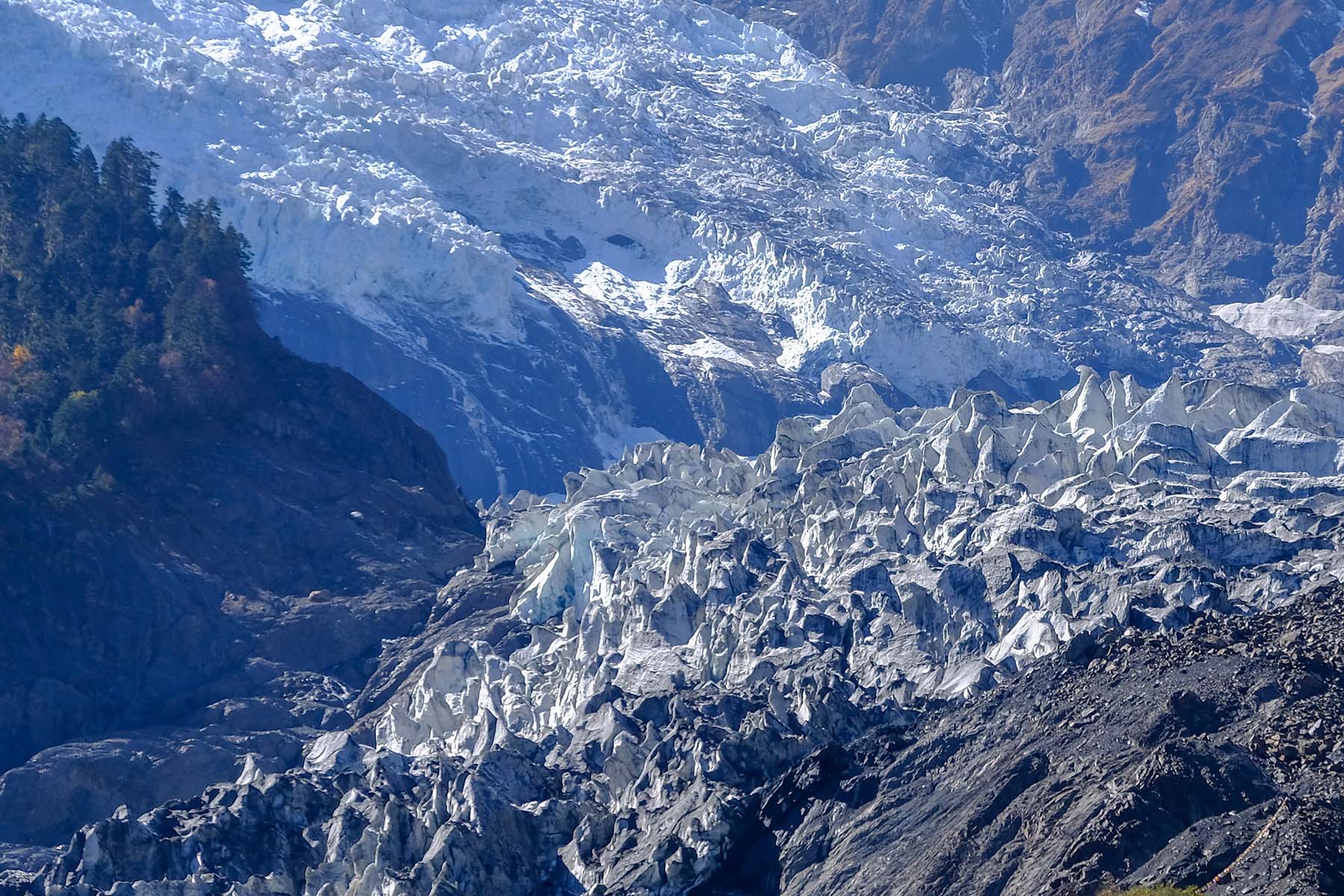 Mingyong Gletscher in Yunnan, China im Herbst