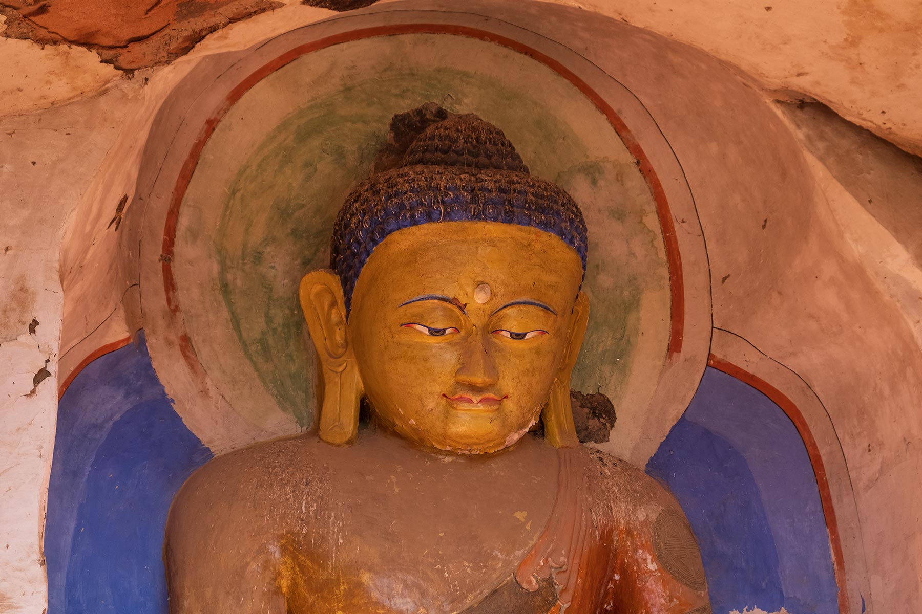 Buddha Statue im Mati Tempel in Gansu