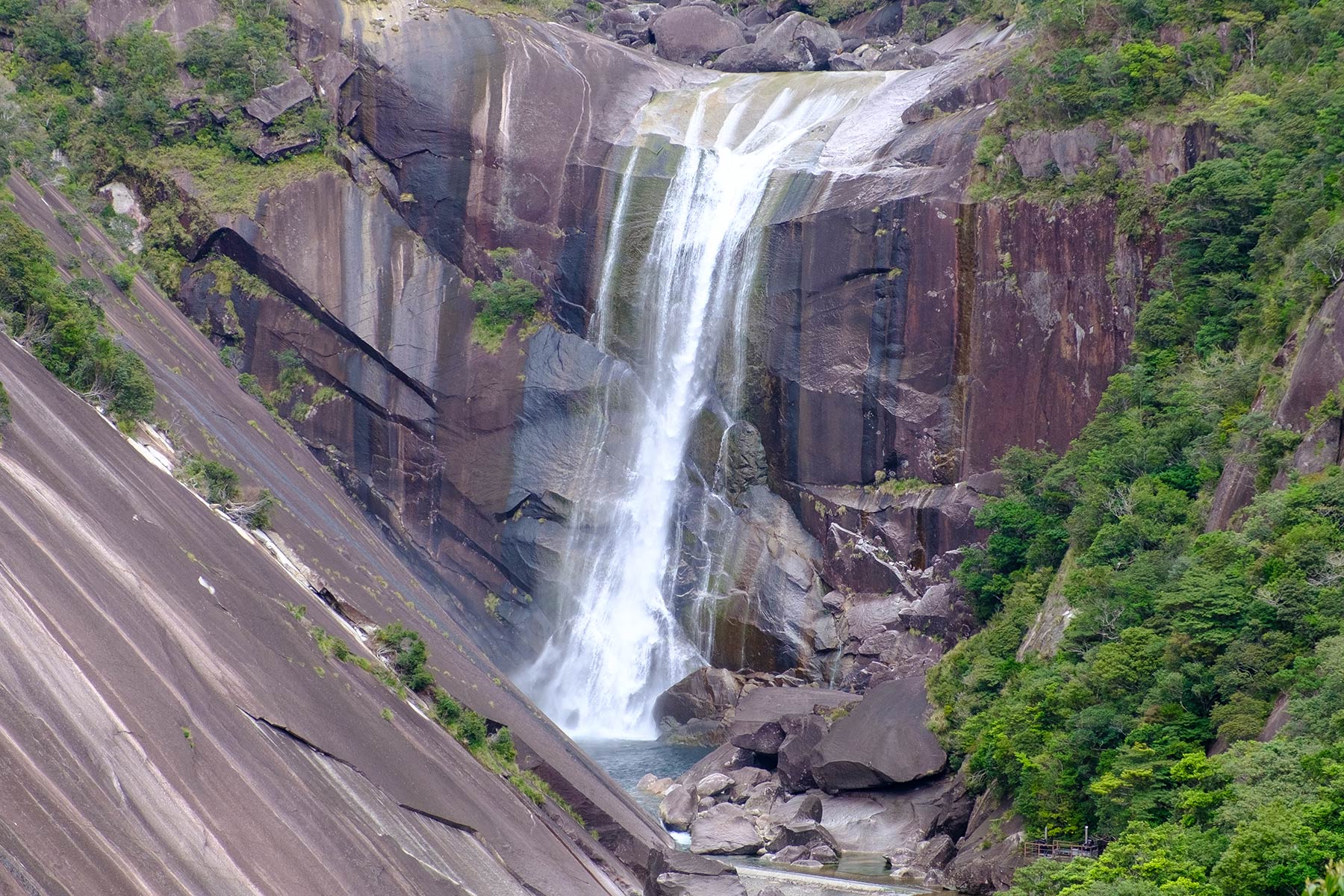 yakushima_wasserfaelle_02