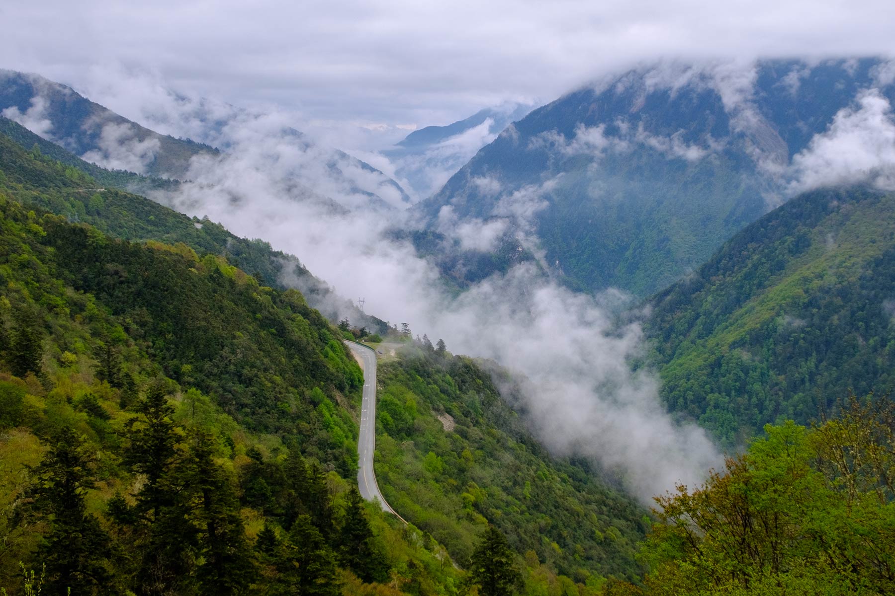 china_siguniang-mountain_01