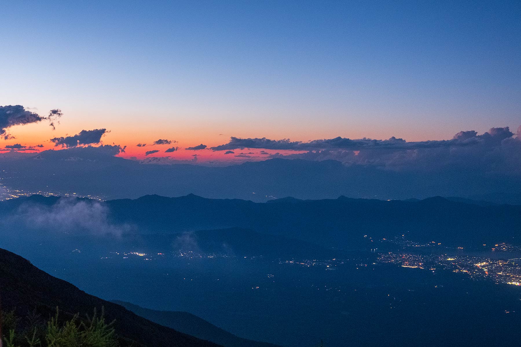 Blick auf den Sonnenuntergang vom Mt. Fuji