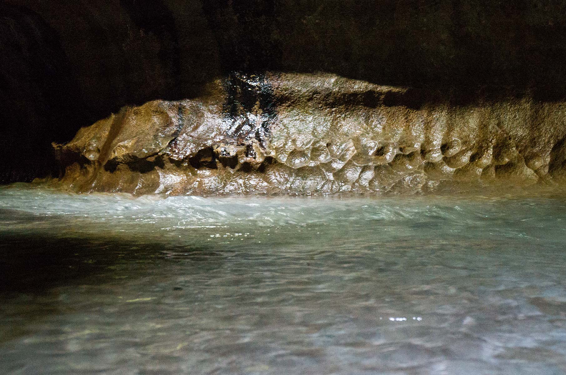 fukuoka-senbutsu-limestone-cave_19 Senbutsu Limestone Cave Kalksteinhöhle in Japan