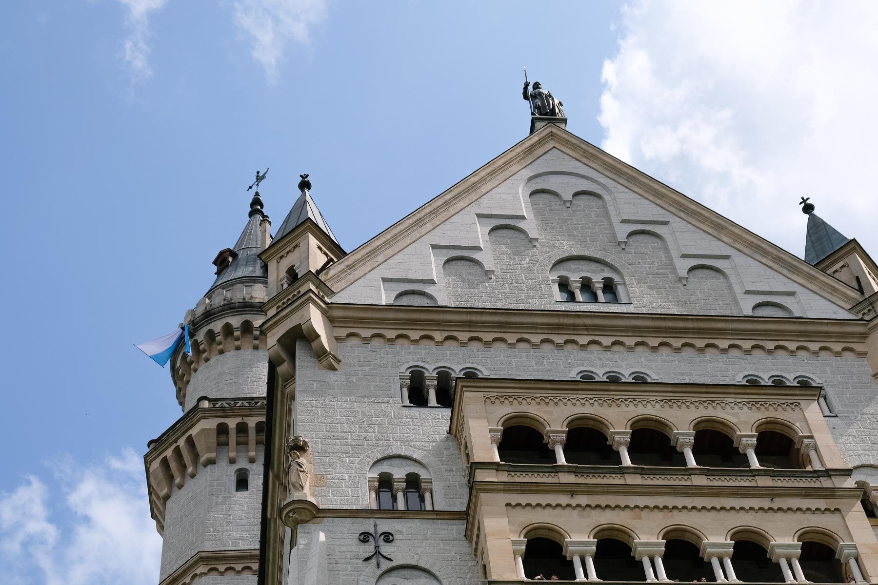 schloss-neuschwanstein_04